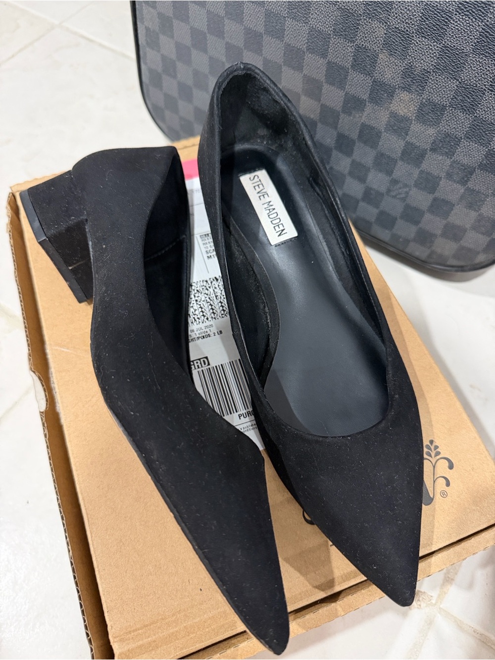 Steve Madden Black Suede Pointed Toe Low Block Heel Pumps